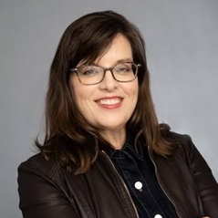 Photo of Jennifer Swanson