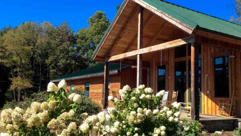 Photo of the Lodge on the Highlights Foundation Campus