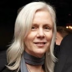Photo of Nancy Paulsen